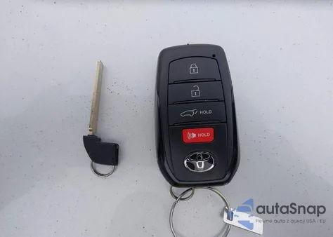 2024 Toyota Grand Highlander Hybrid Xle z USA, uszkodzony, nr VIN 5TDACAB52RS031254